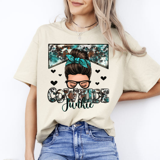 Cowhide junkie messy bun T-Shirt Cow skin junkie Unisex tee White Sand Sport Grey-Sand-Family-Gift-Planet