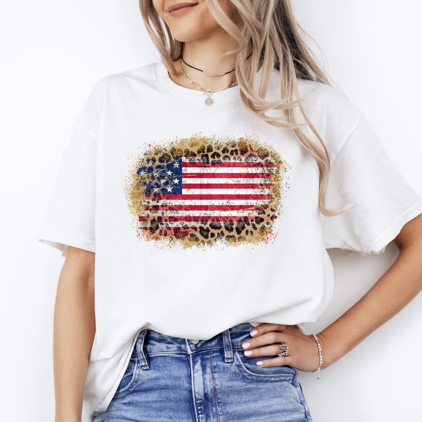 America leopard glitter flag T-Shirt Distressed stylish US flag Unisex tee White Sand Grey-White-Family-Gift-Planet